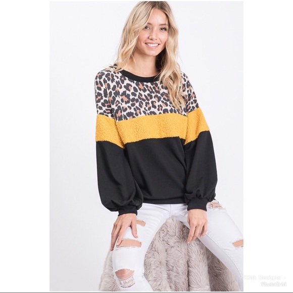 🛍LAST 1! Leopard Color Block Fuzzy Sweater! - Picture 7 of 8